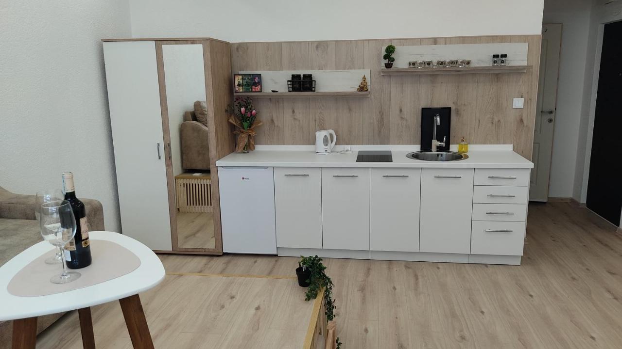 Studio Apartment - A Bit Of Joy SJJ Exteriör bild