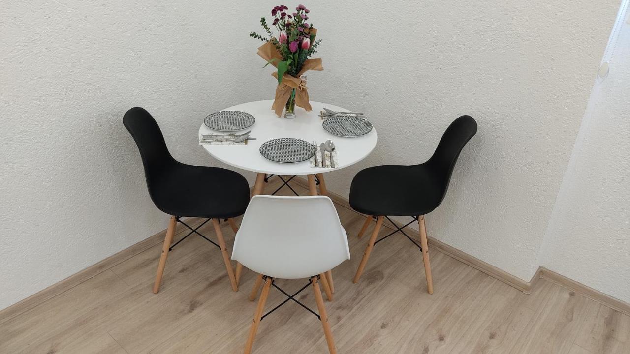 Studio Apartment - A Bit Of Joy SJJ Exteriör bild